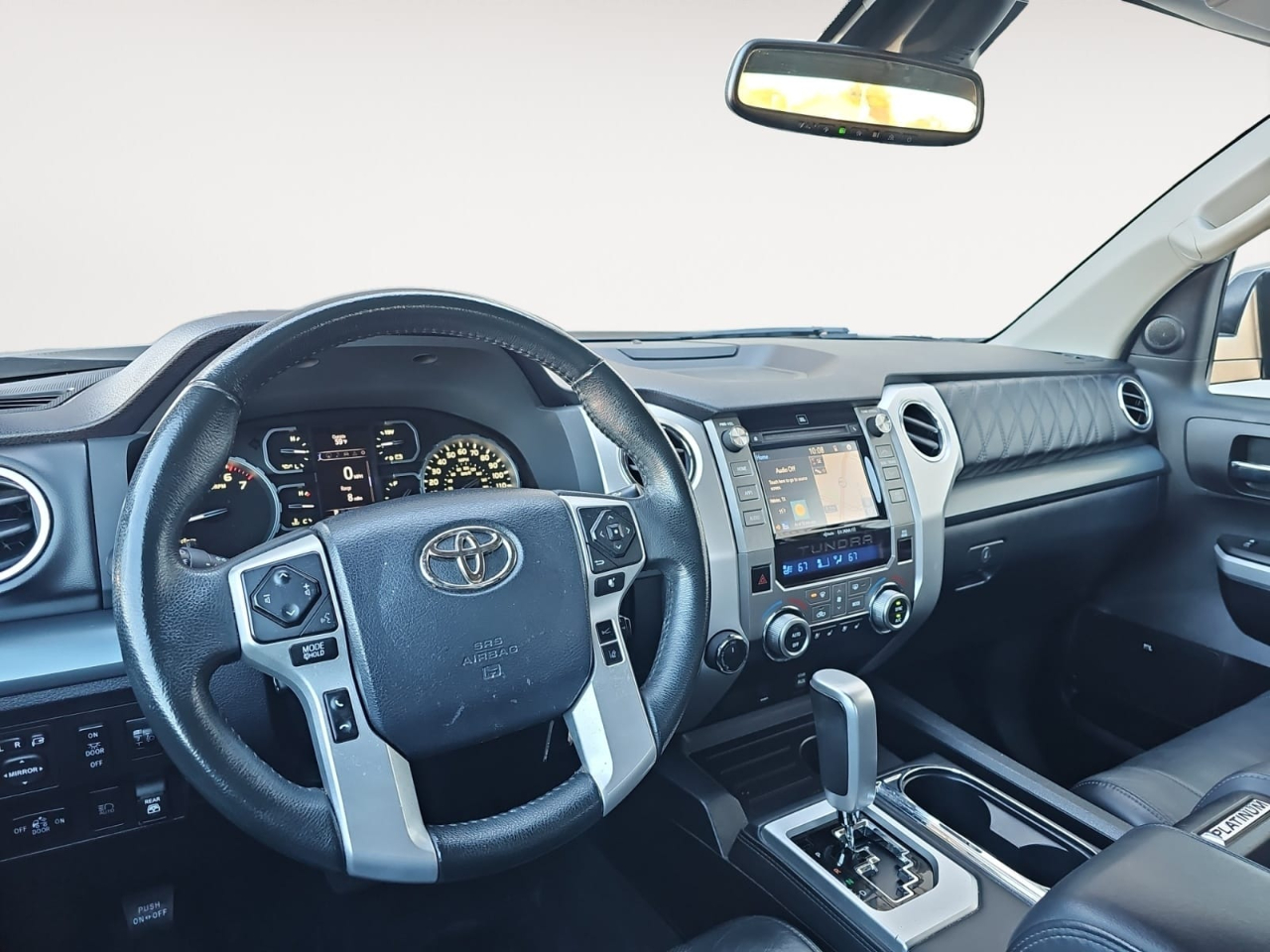 Toyota Tundra Platinum CrewMax 5.7L 4WD 2019
