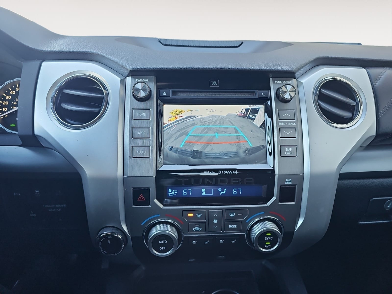 Toyota Tundra Platinum CrewMax 5.7L 4WD 2019