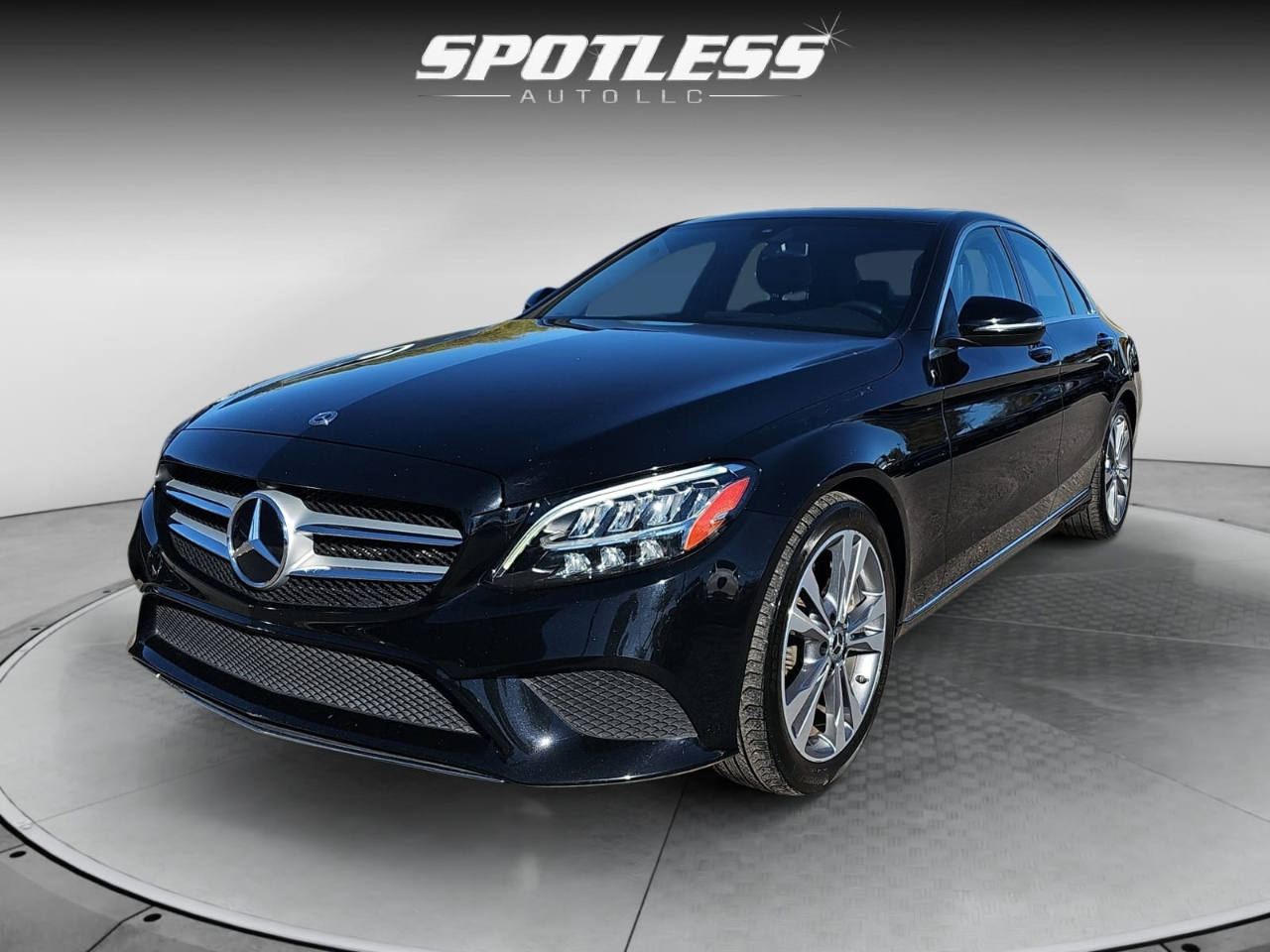 2019 Mercedes-Benz C-Class Sedan C300's photo