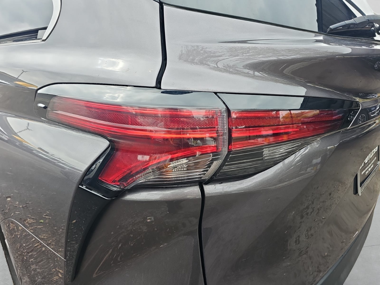 Toyota Sienna LE 8-Passenger 2021