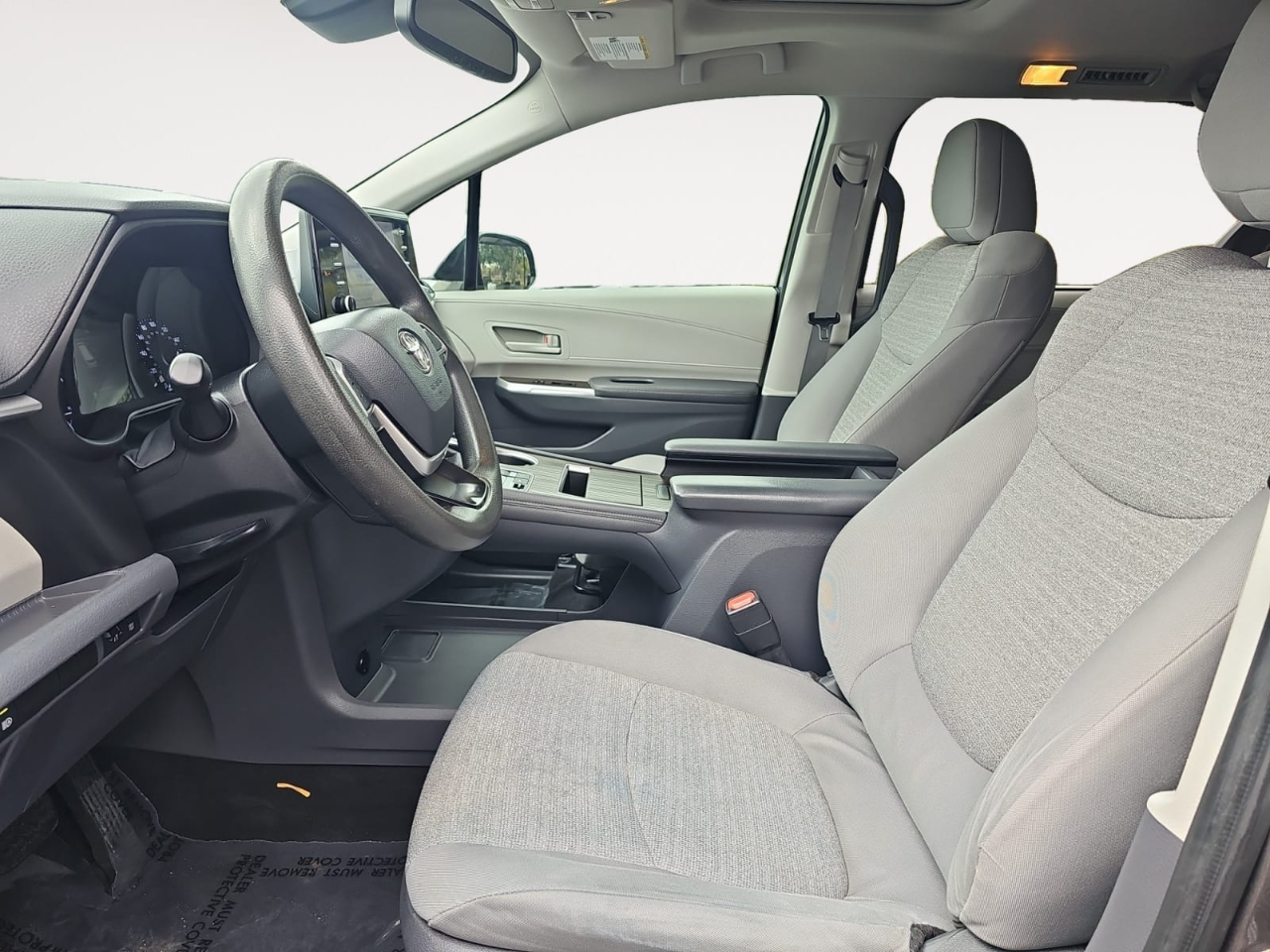 Toyota Sienna LE 8-Passenger 2021