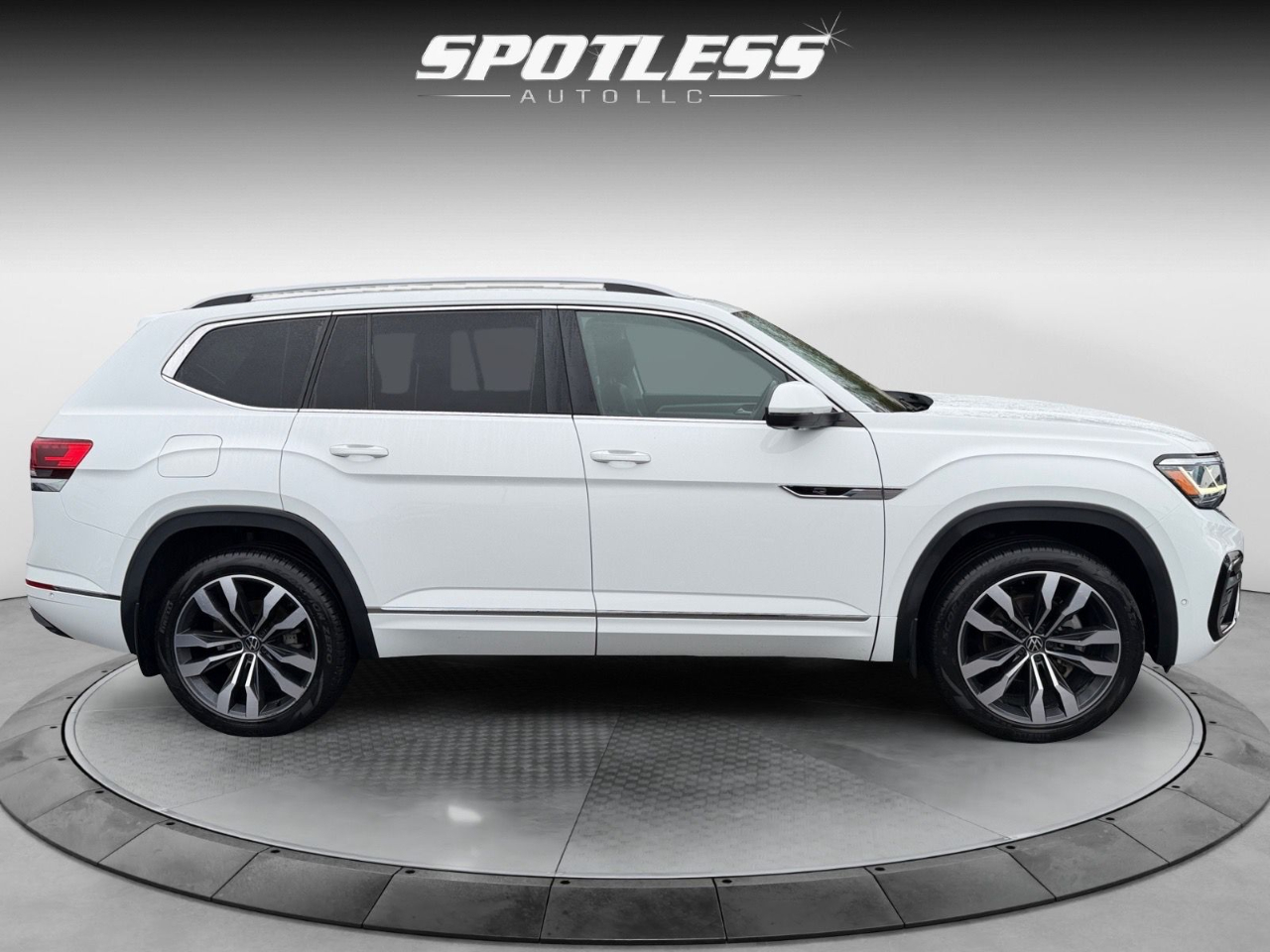 Volkswagen Atlas V6 SEL Premium R-Line 4MOTION 2022