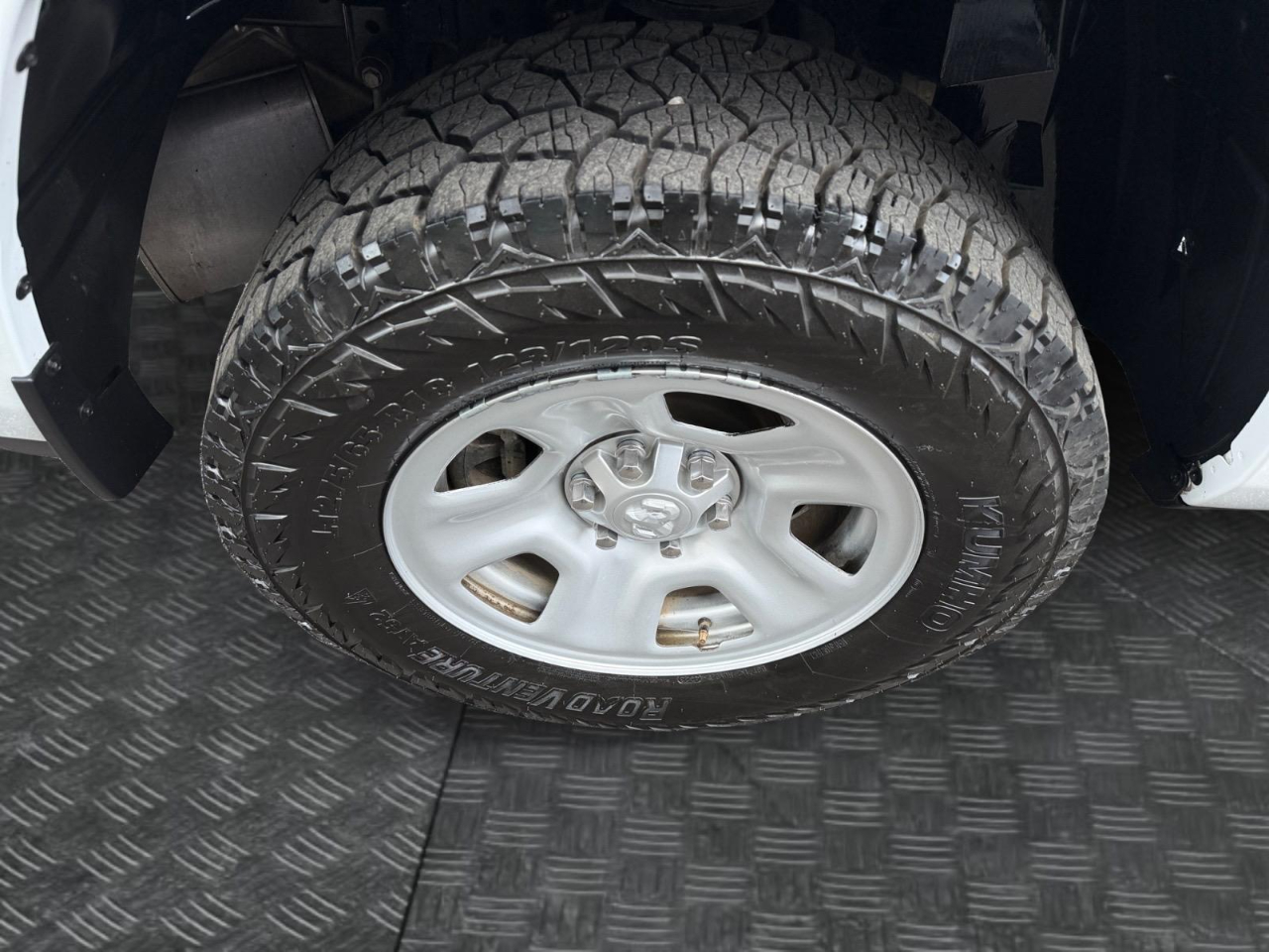 RAM 1500 Tradesman Quad Cab 2WD 2022