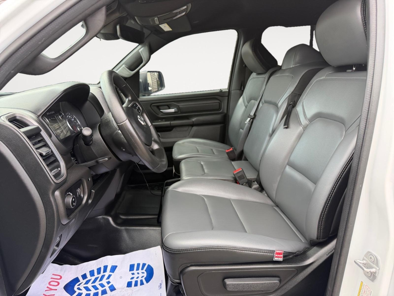 RAM 1500 Tradesman Quad Cab 2WD 2022