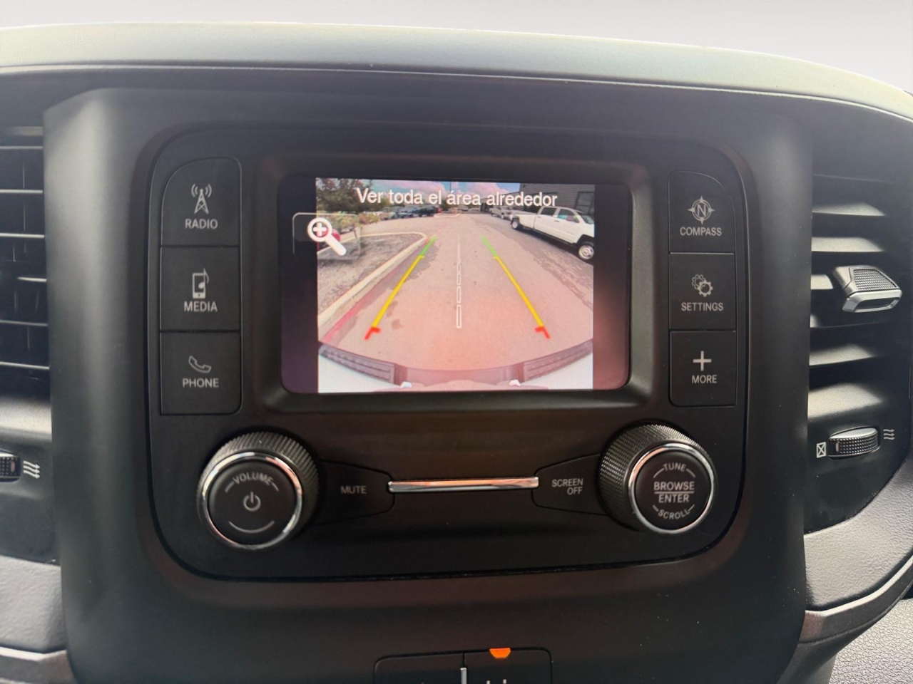 RAM 1500 Tradesman Quad Cab 2WD 2022