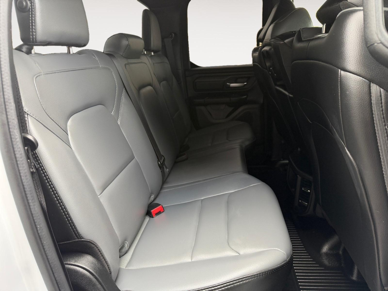 RAM 1500 Tradesman Quad Cab 2WD 2022