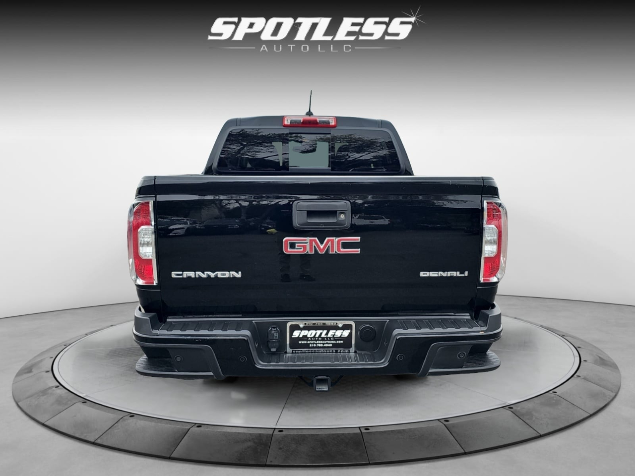 GMC Canyon Denali Crew Cab 2WD Long Box 2019