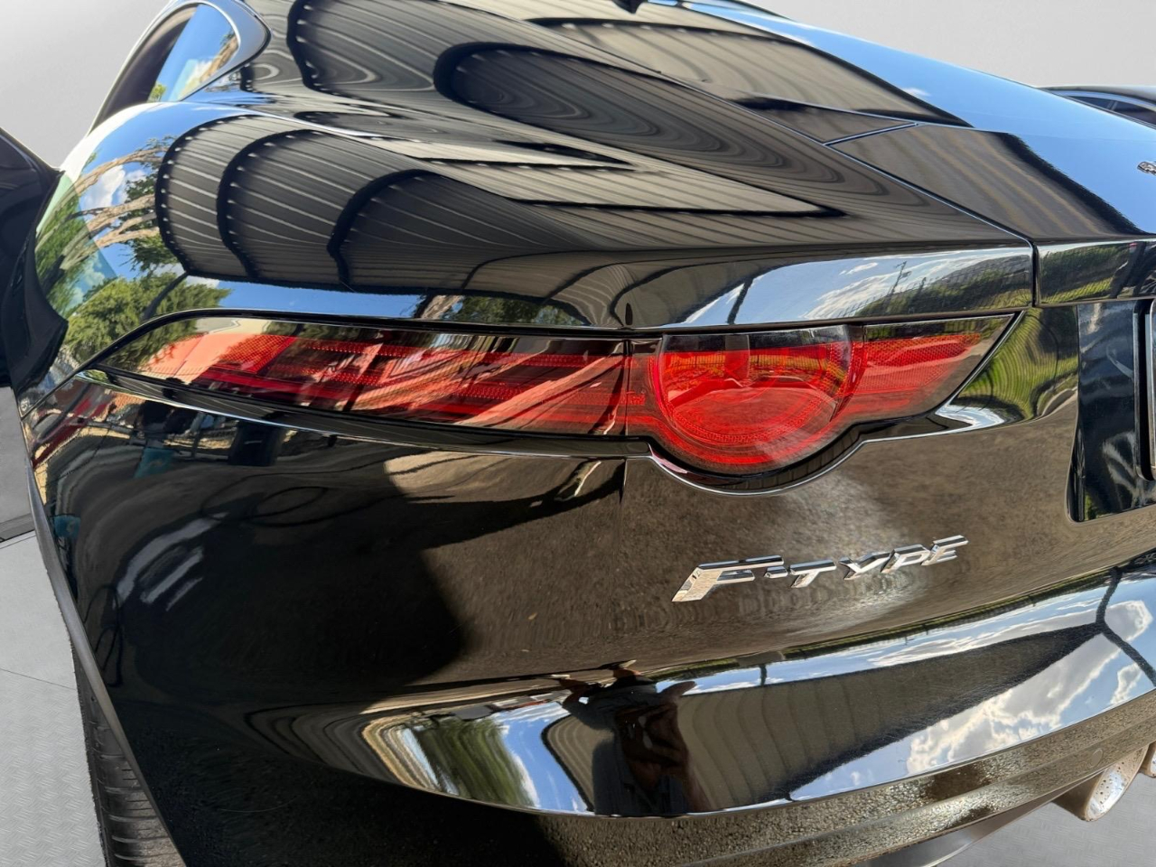 Jaguar F-Type 400 Sport Coupe 2018