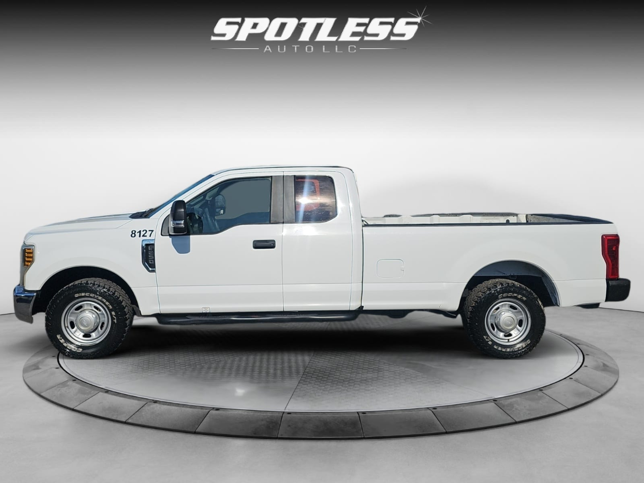 Ford F-250 SD Lariat SuperCab Long Bed 2WD 2018
