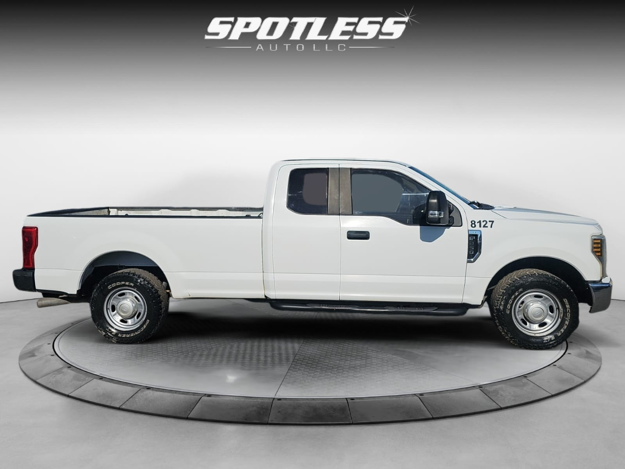Ford F-250 SD Lariat SuperCab Long Bed 2WD 2018