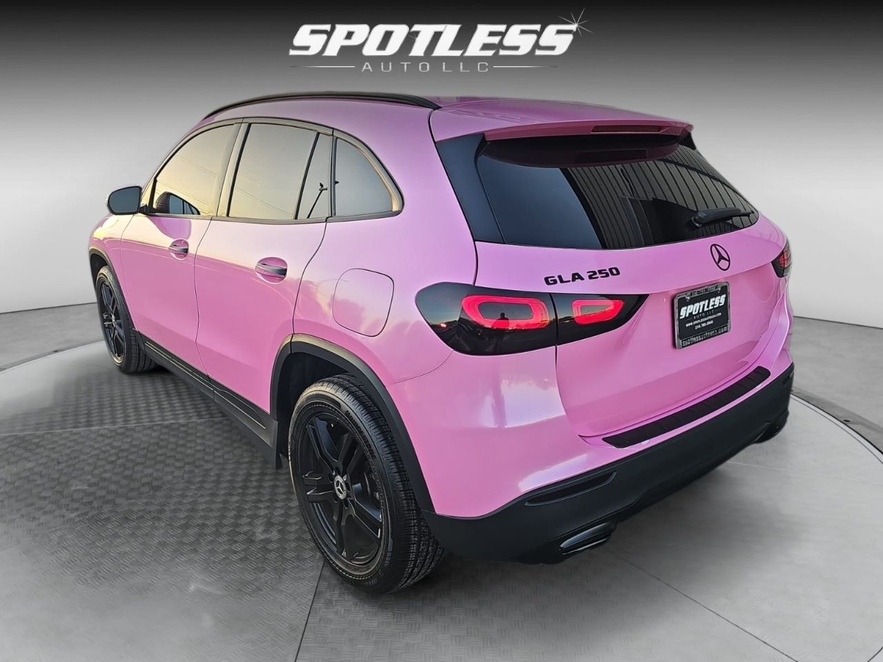 Mercedes-Benz GLA-Class GLA250 2021