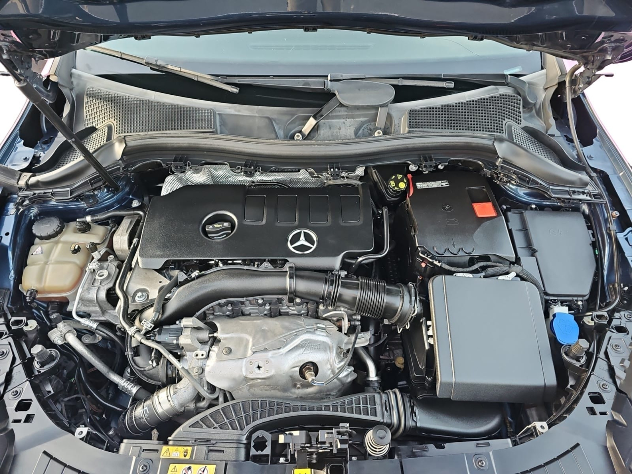 Mercedes-Benz GLA-Class GLA250 2021
