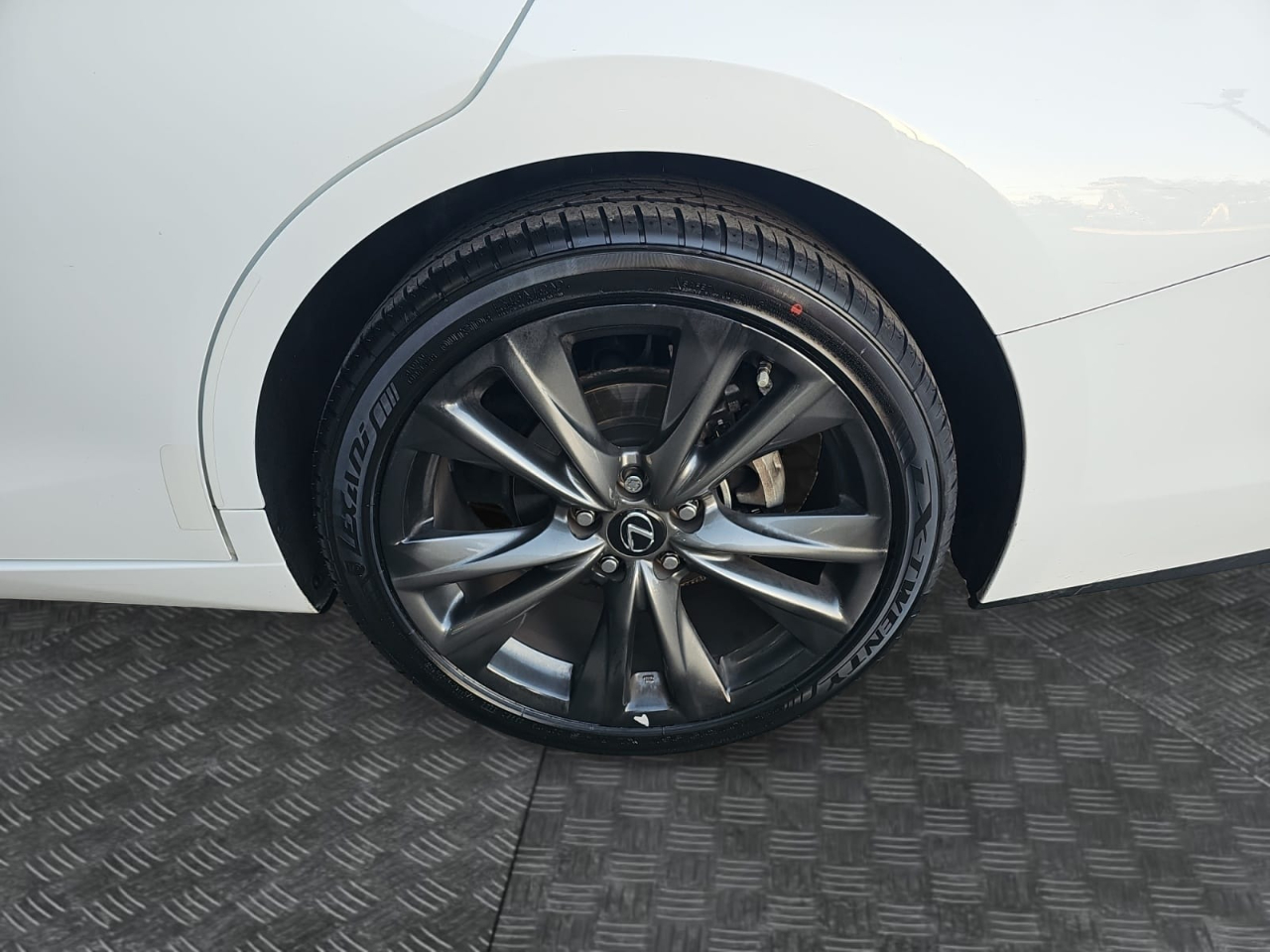 Lexus ES 350 F SPORT 2019