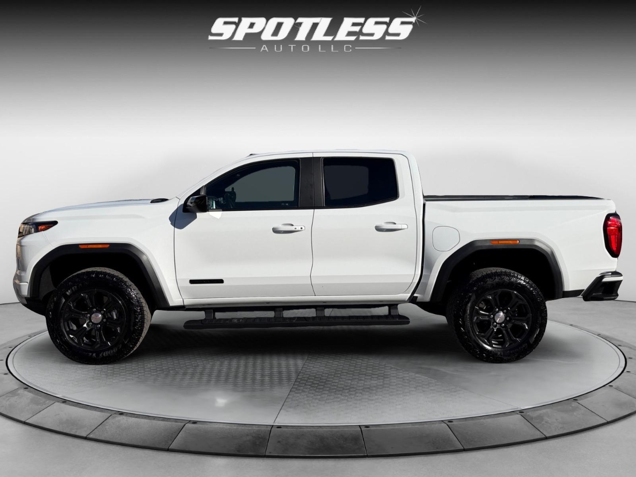 GMC Canyon Elevation Crew Cab 2WD 2024