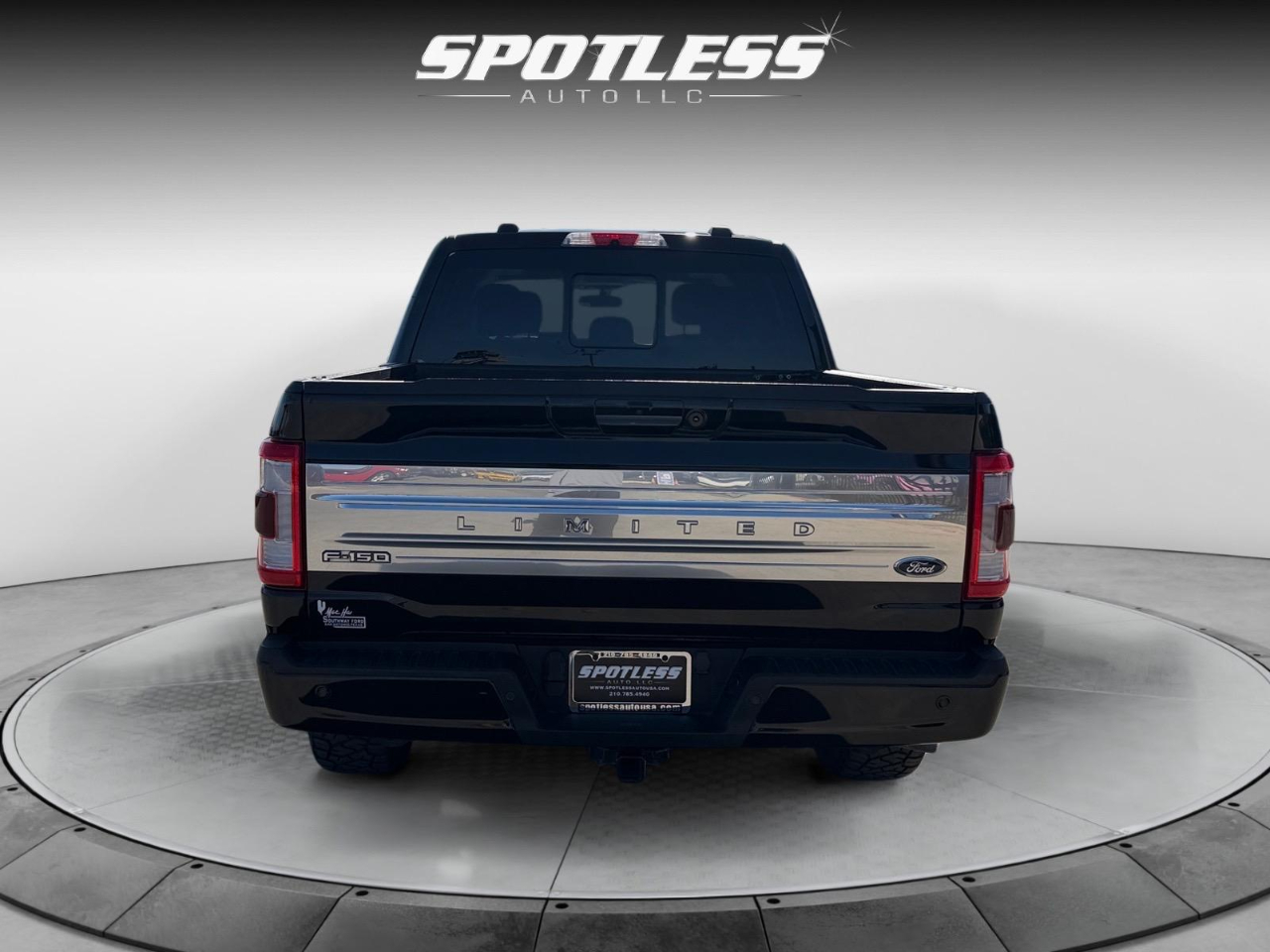 Ford F-150 Lariat SuperCrew 5.5-ft. Bed 4WD 2023