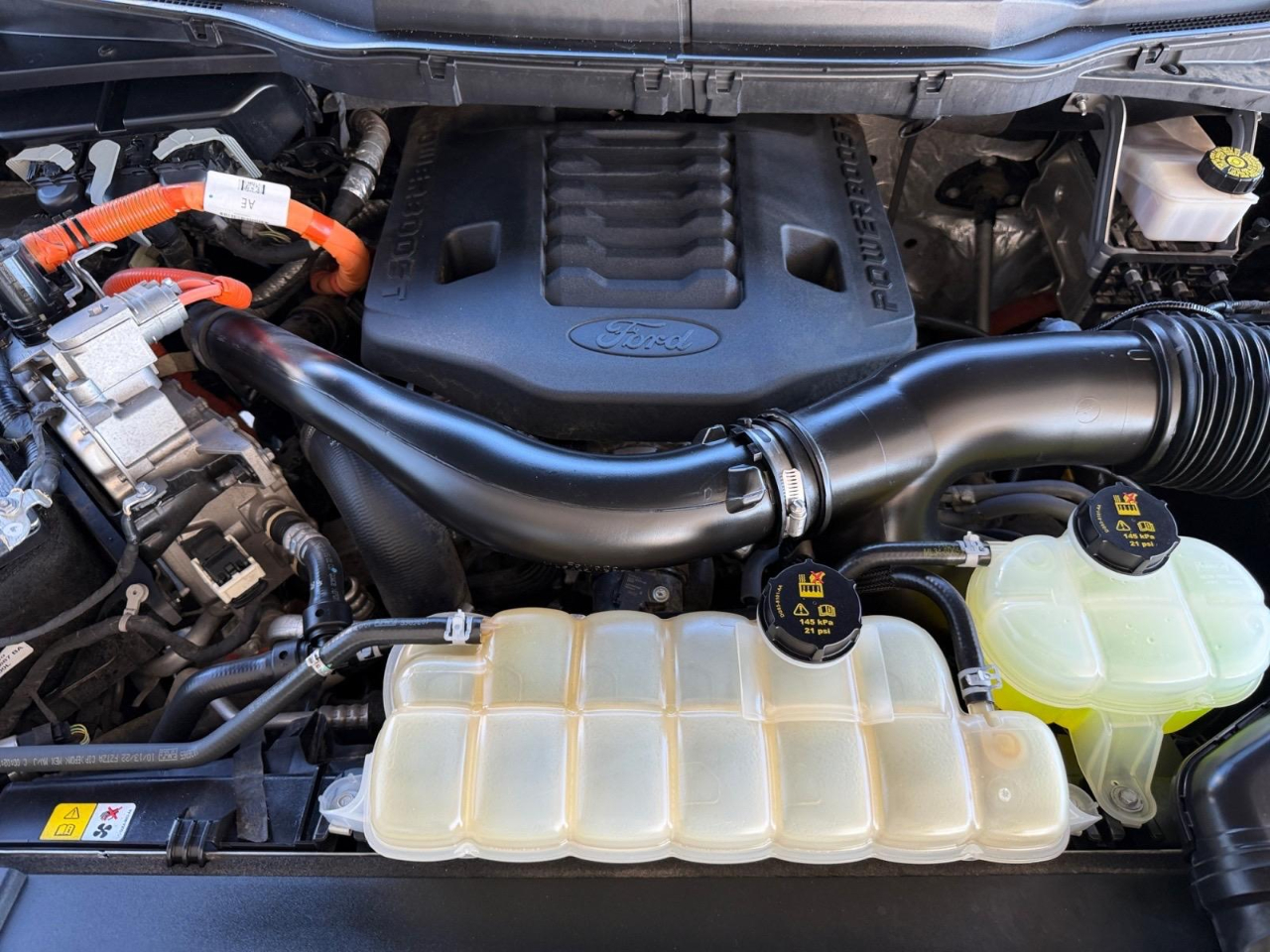 Ford F-150 Lariat SuperCrew 5.5-ft. Bed 4WD 2023