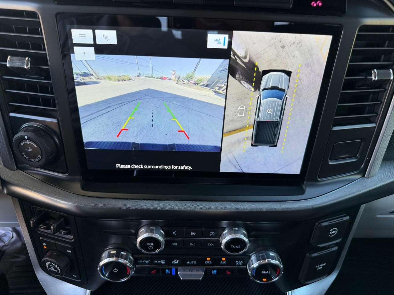 Ford F-150 Lariat SuperCrew 5.5-ft. Bed 4WD 2023