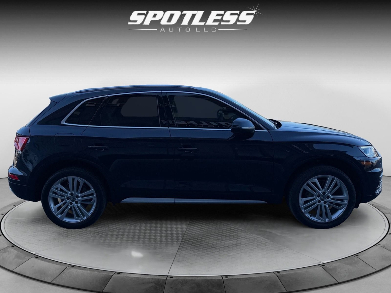 Audi Q5 2.0T Premium Plus quattro 2018