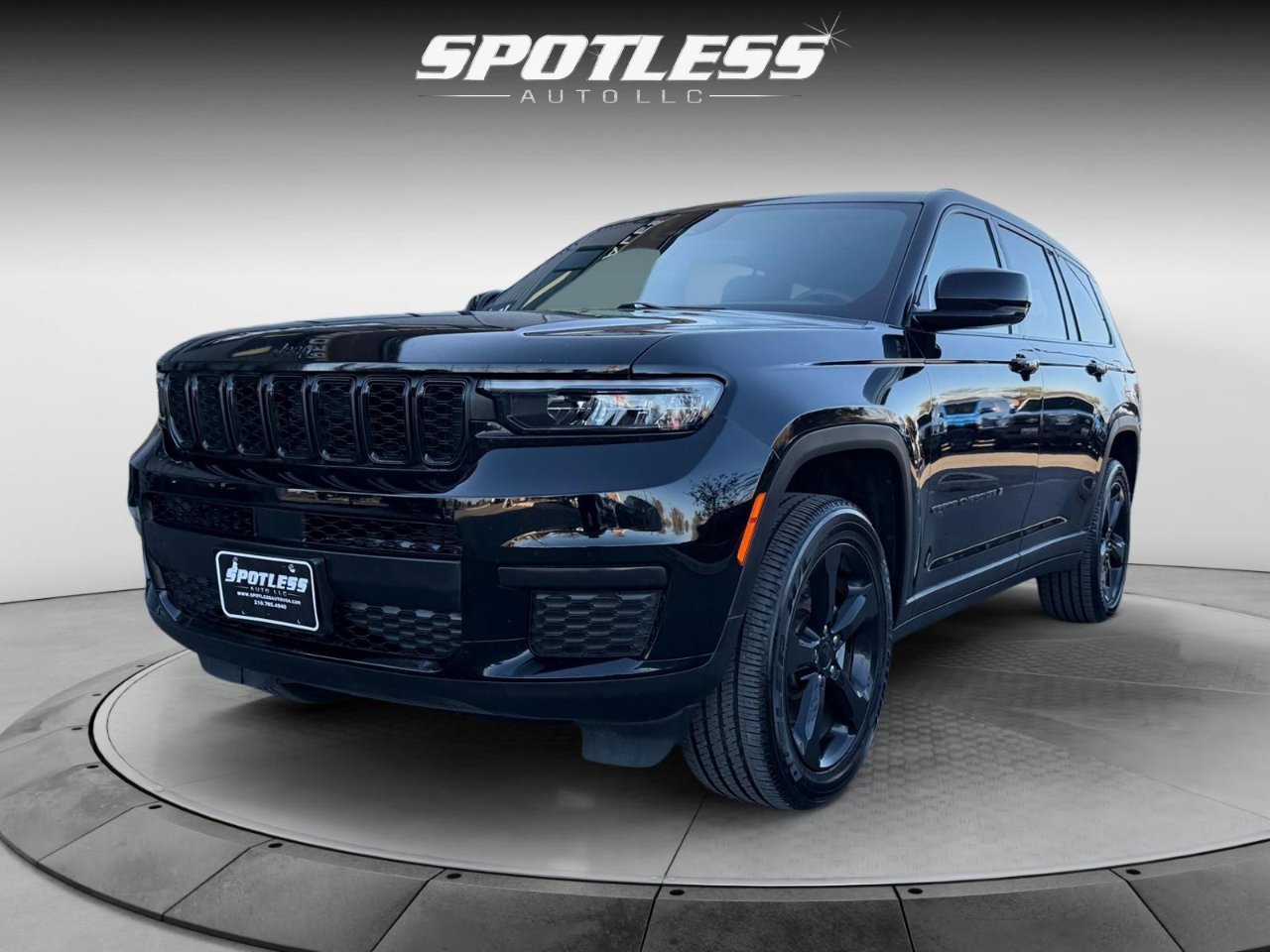 Jeep Grand Cherokee L Laredo 4WD 2023