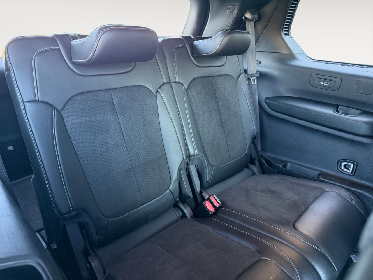 Jeep Grand Cherokee L Laredo 4WD 2023