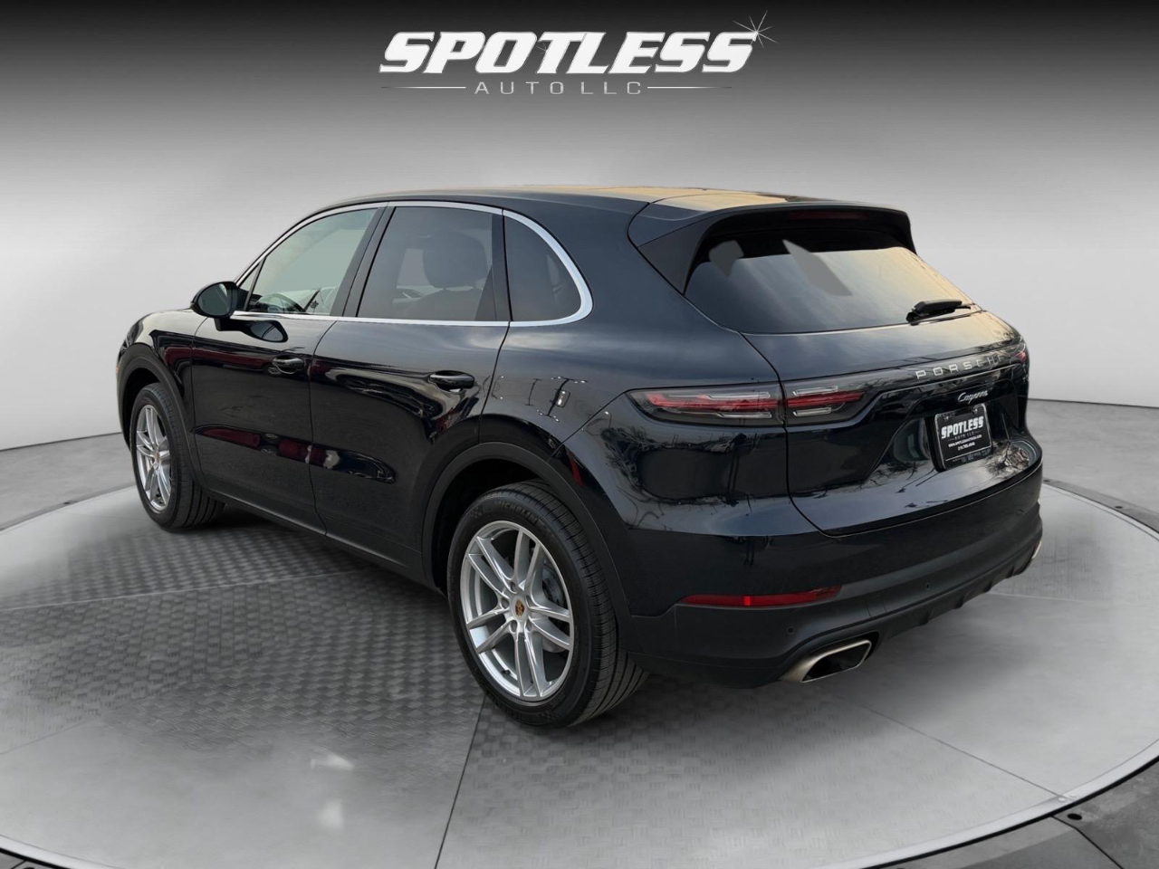 Porsche Cayenne Base 2020