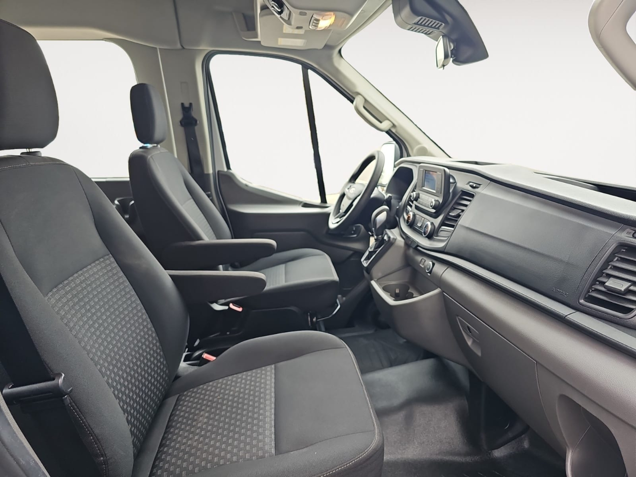 Ford Transit 350 Wagon High Roof XL w/Sliding Pass. 148-in. WB 2020