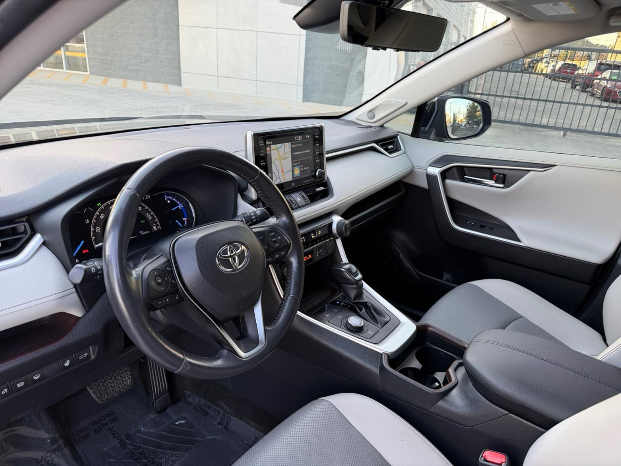Toyota RAV4 Hybrid Limited 2020