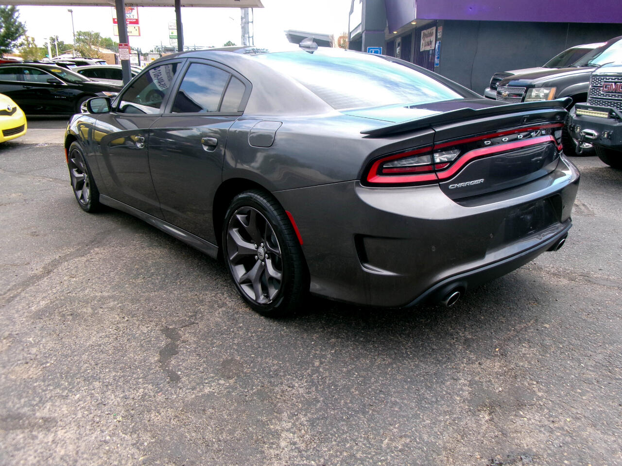 2019 Dodge Charger GT photo 4