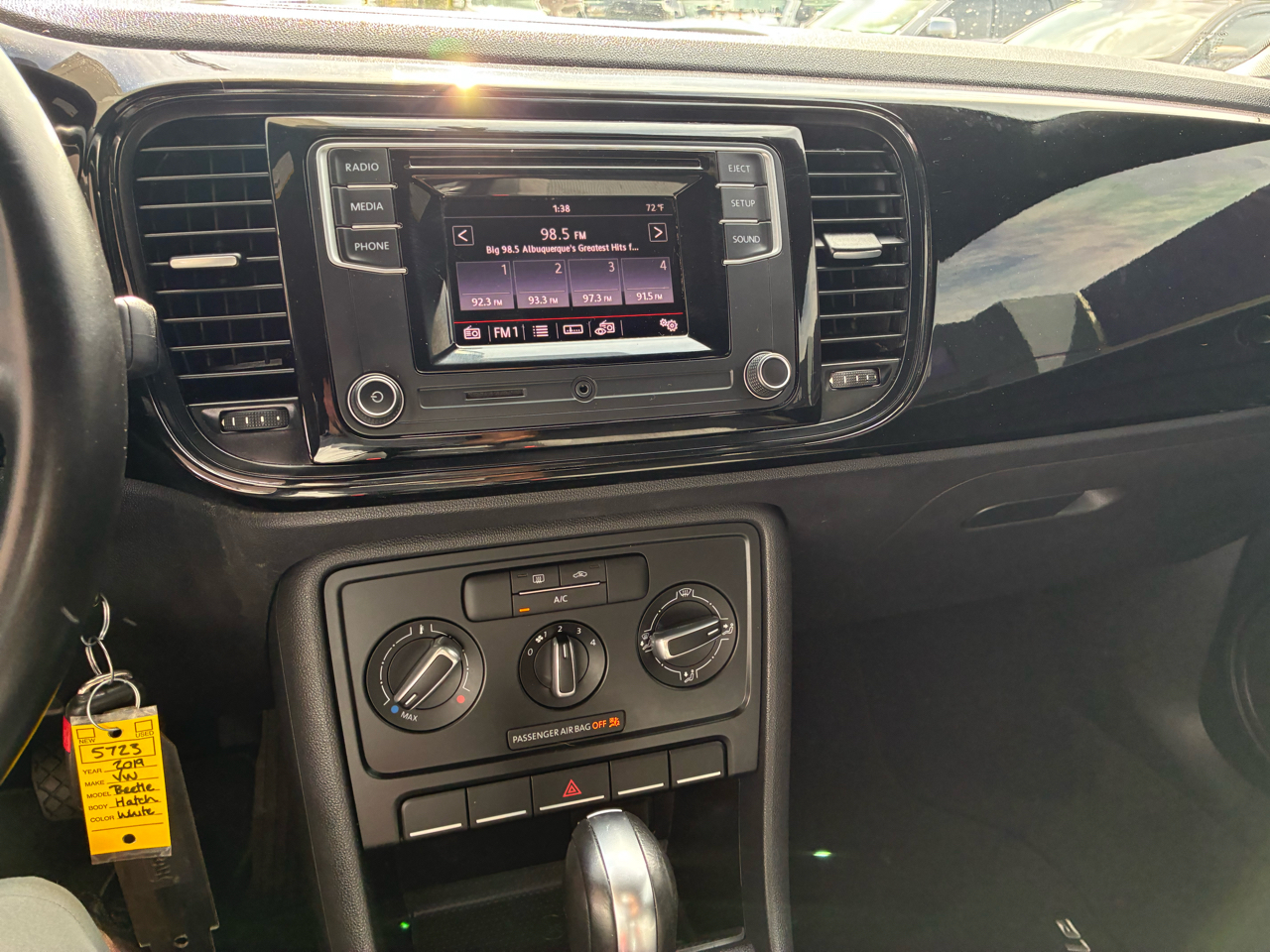 Volkswagen Beetle  2019