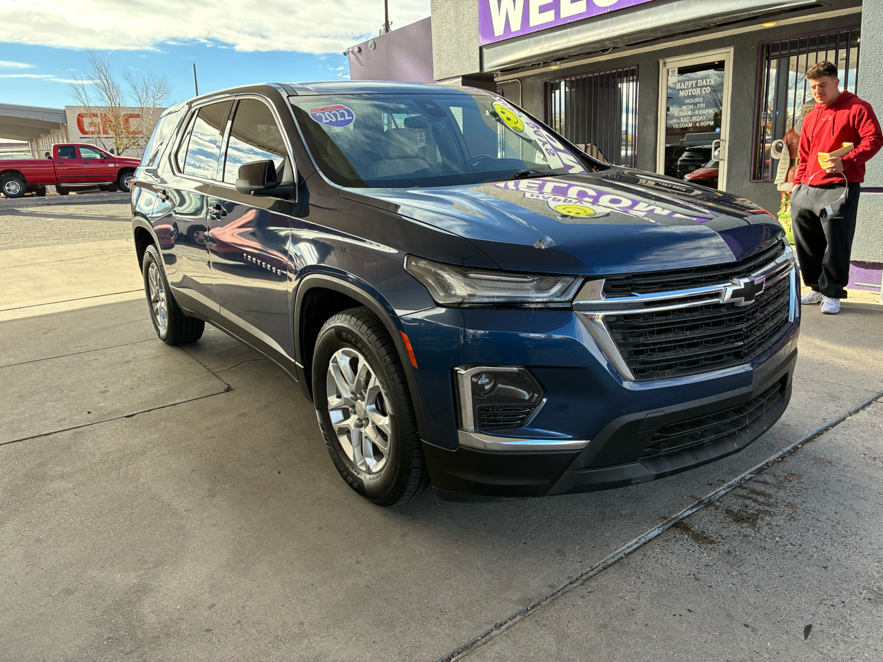 2022 Chevrolet Traverse LS photo 3