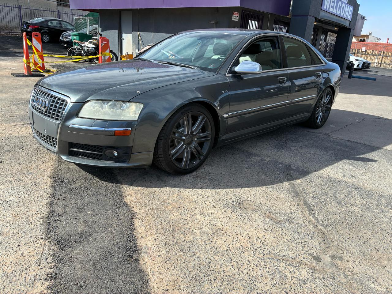 2007 Audi S8 5.2 quattro