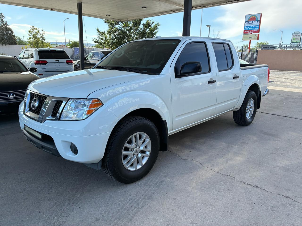 2017 Nissan Frontier 4.0 SV Crew Cab 4X4 AT SWB's photo