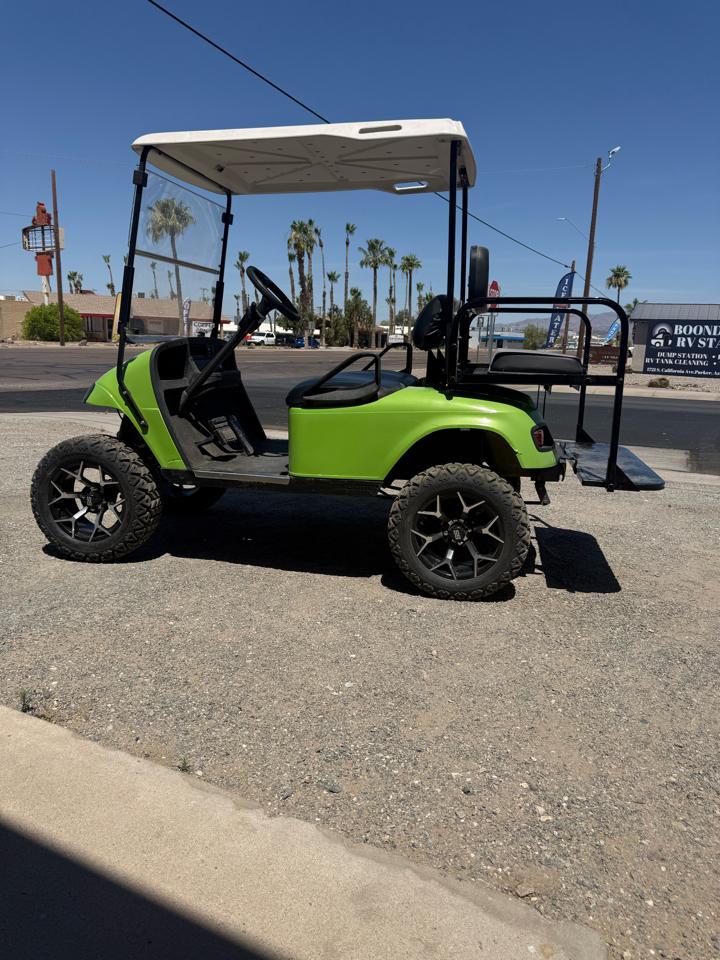 EZGO Electric  2010