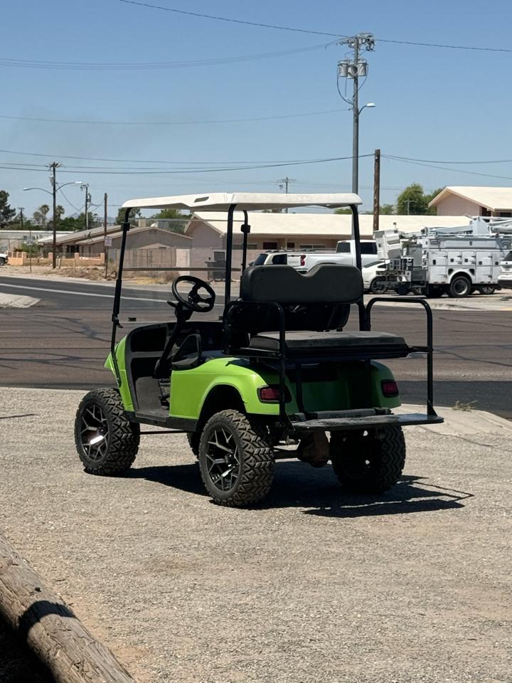 EZGO Electric  2010