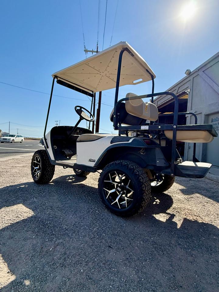 EZGO Electric  2005