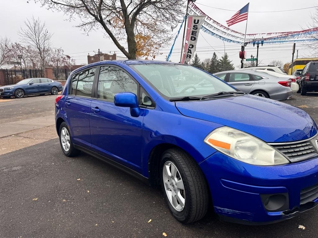 Nissan Versa  2009