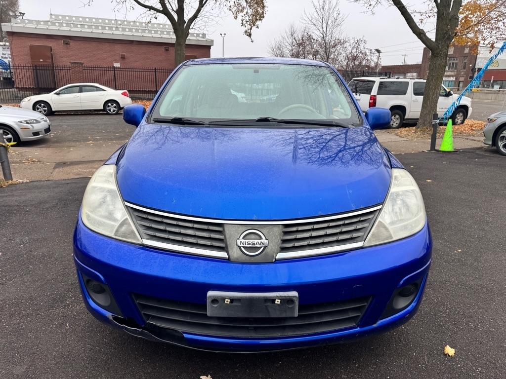 Nissan Versa  2009
