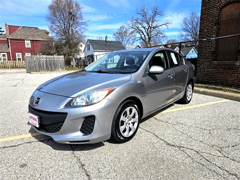 2013 Mazda MAZDA3 i Sport 4-Door