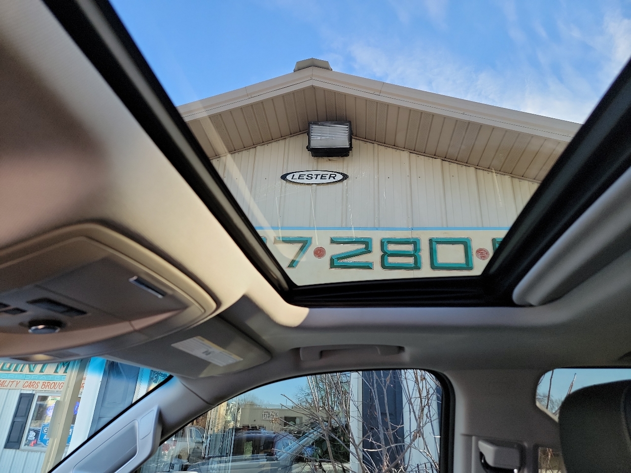 Chevrolet Suburban 4WD 4dr LTZ 2015