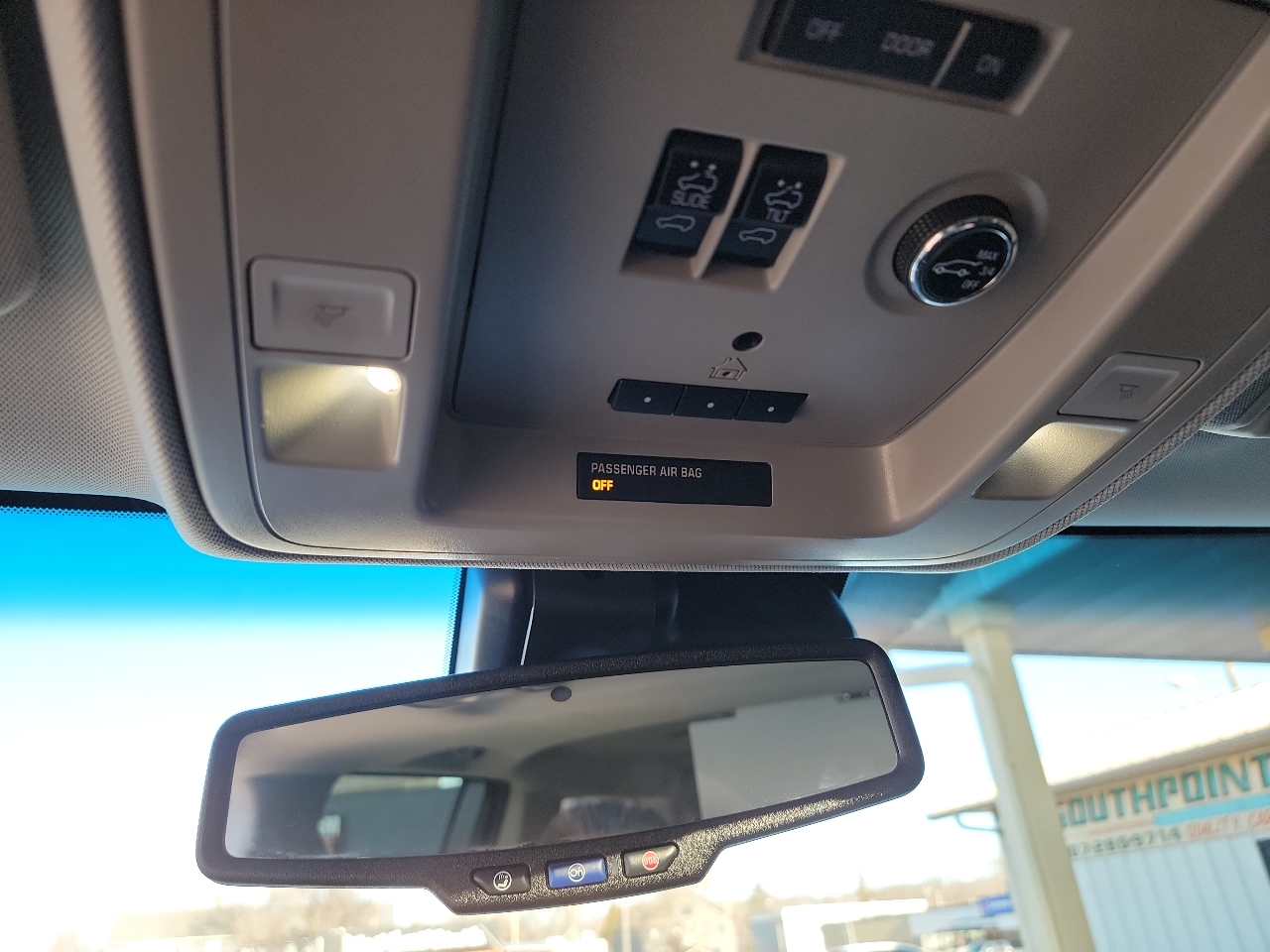 Chevrolet Suburban 4WD 4dr LTZ 2015