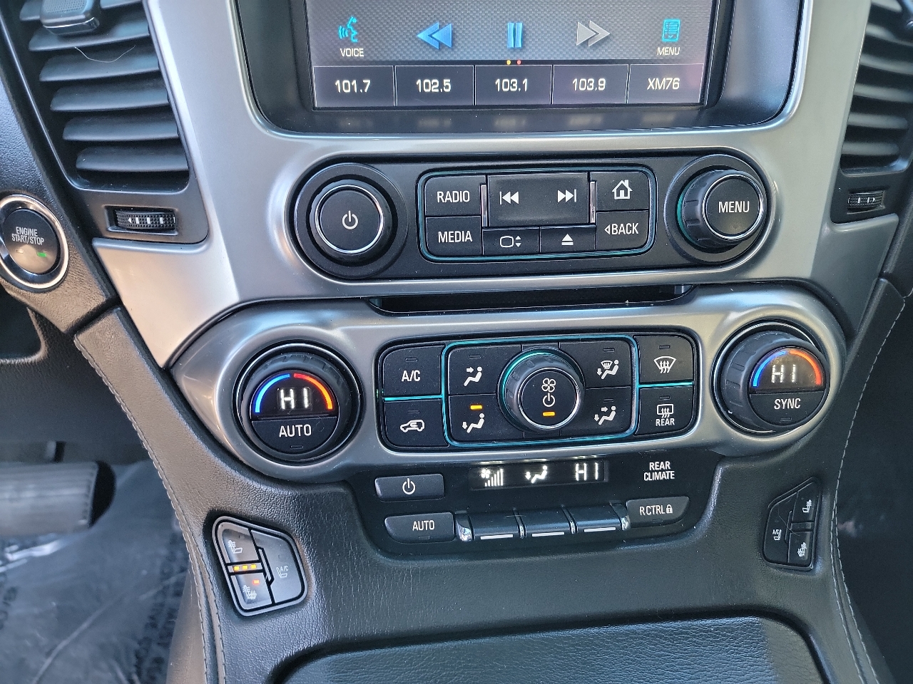 Chevrolet Suburban 4WD 4dr LTZ 2015