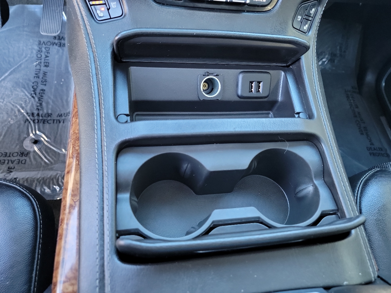 Chevrolet Suburban 4WD 4dr LTZ 2015