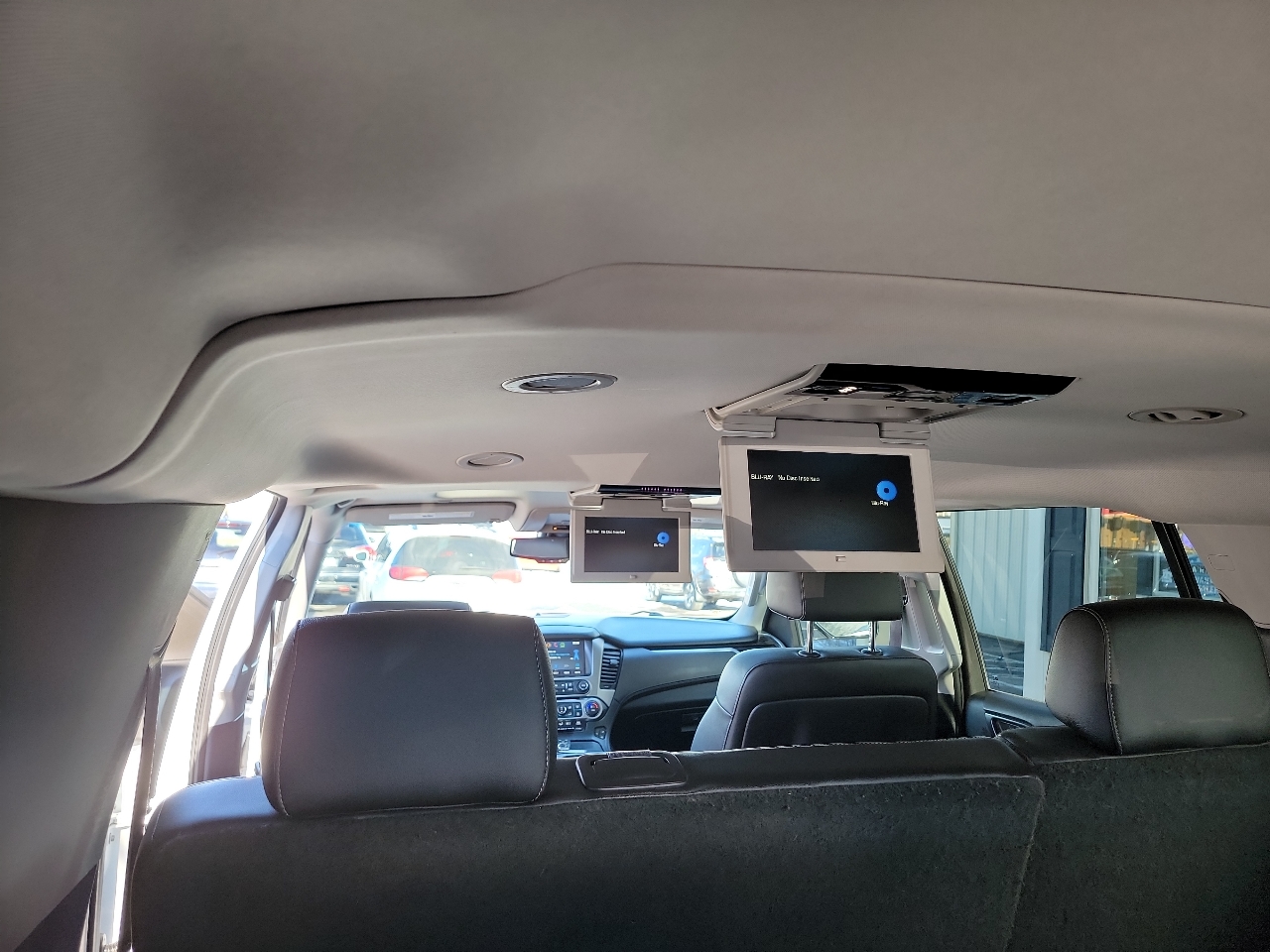 Chevrolet Suburban 4WD 4dr LTZ 2015