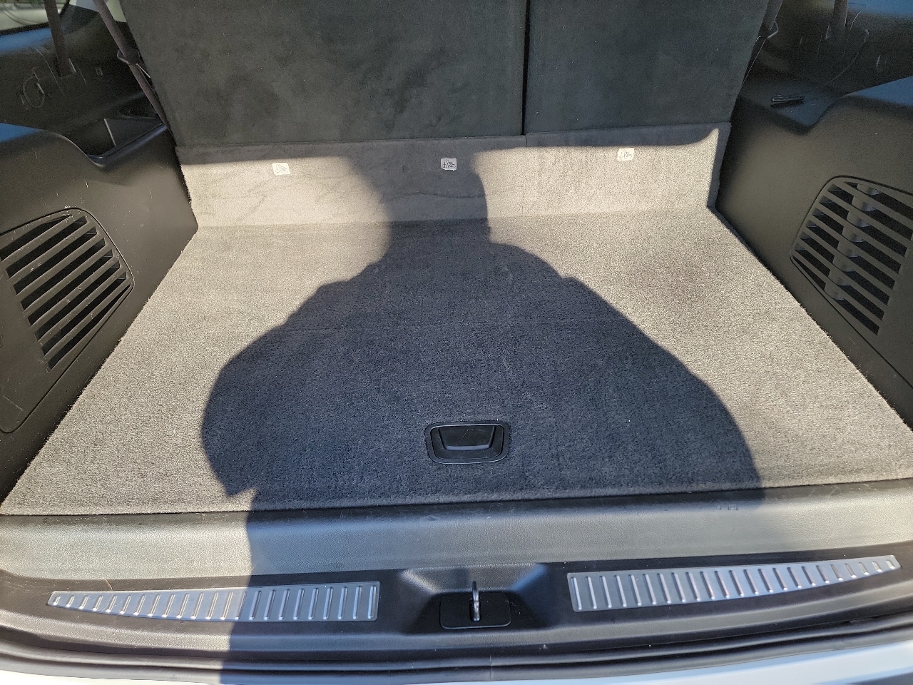 Chevrolet Suburban 4WD 4dr LTZ 2015