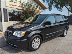 2016 Chrysler Town & Country 