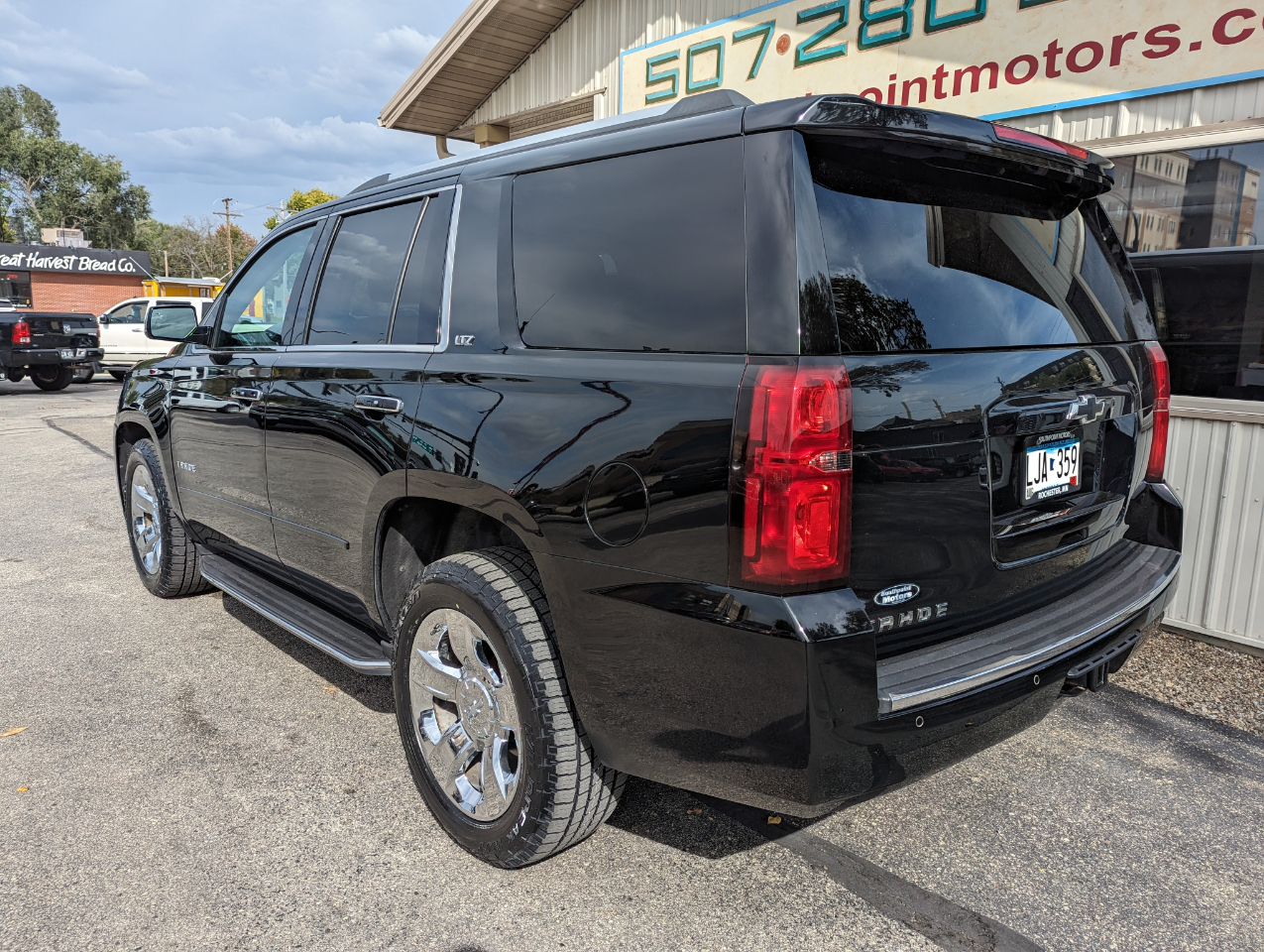 2016 Chevrolet Tahoe LTZ photo 2