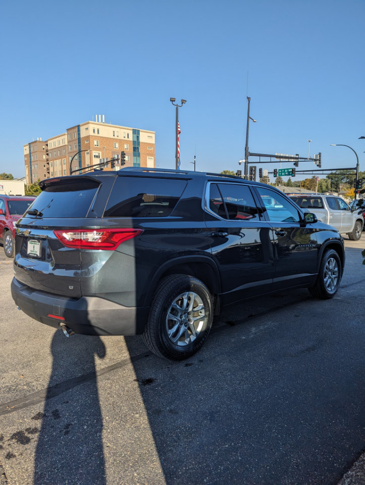 2018 Chevrolet Traverse Cloth 1LT photo 4