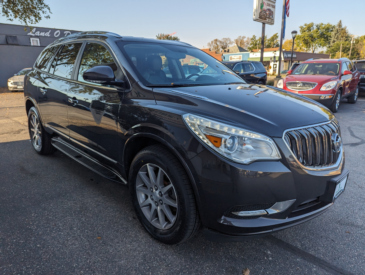 2017 Buick Enclave Leather photo 4
