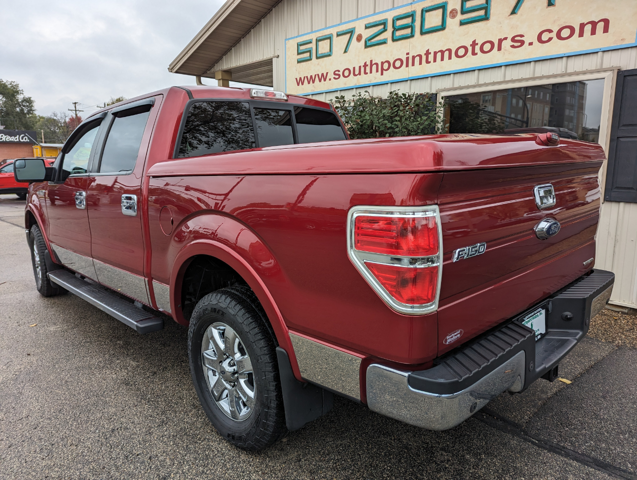 Ford F-150 4WD SuperCrew 145" Lariat 2014 Ford F-150 4WD SuperCrew 145" Lariat 2014
