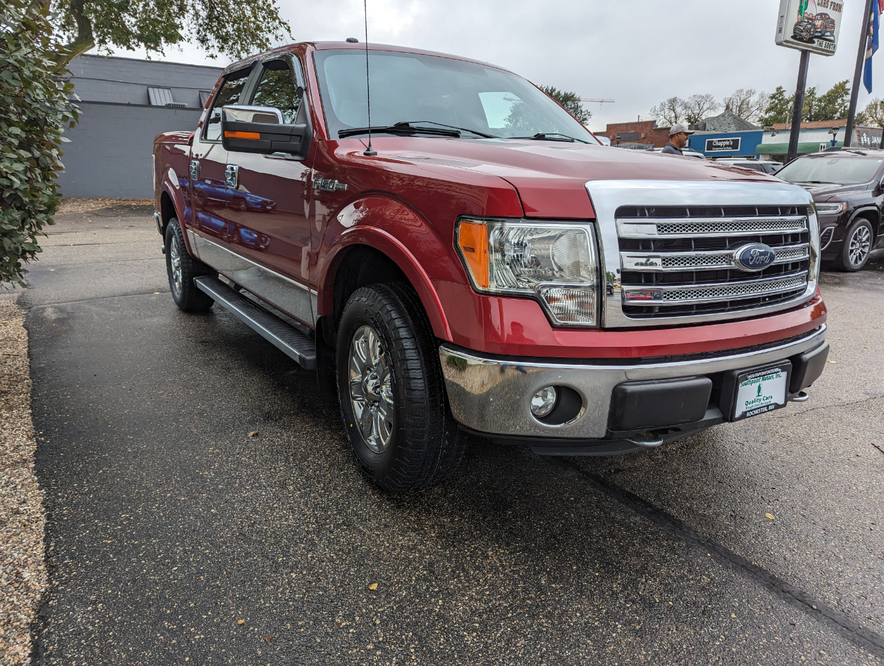 Ford F-150 4WD SuperCrew 145" Lariat 2014 Ford F-150 4WD SuperCrew 145" Lariat 2014